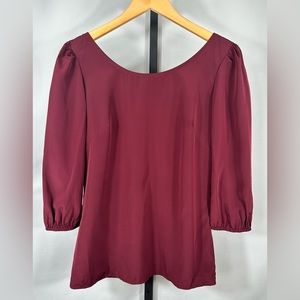 Coveted Clothing Women’s Maroon Zipper Back Blouse